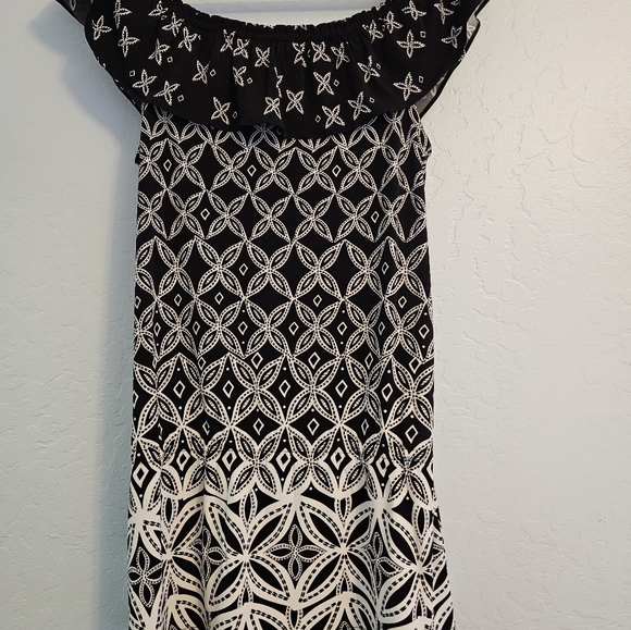 White House Black Market Dress - Picture 2 of 6